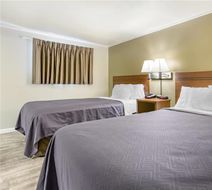 Econo Lodge Room