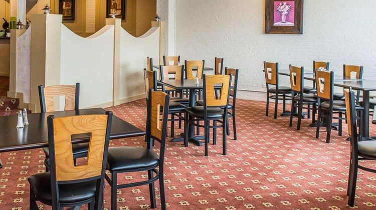 Quality Inn & Suites Indiana Restaurant