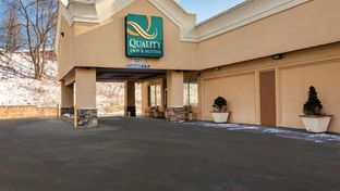 Quality Inn & Suites Indiana