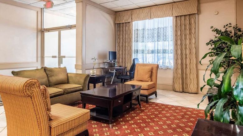 <b>Quality Inn & Suites Indiana Lobby</b>. Images powered by <a href="https://iceportal.shijigroup.com/" title="IcePortal" target="_blank">IcePortal</a>.