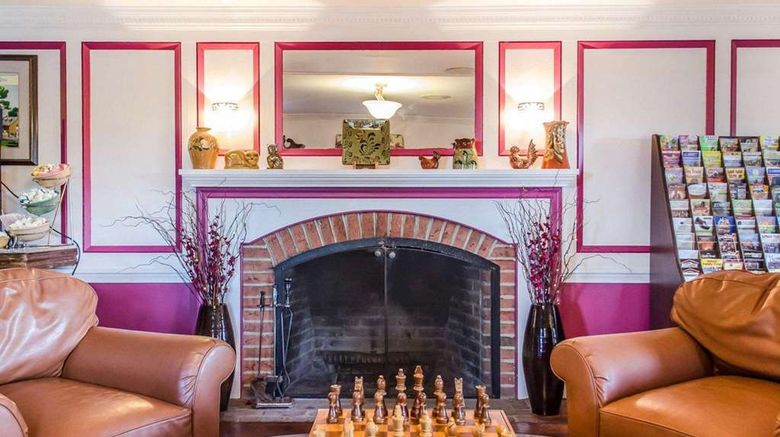 <b>Clarion Inn-Historic Strasburg Inn Lobby</b>. Images powered by <a href="https://iceportal.shijigroup.com/" title="IcePortal" target="_blank">IcePortal</a>.