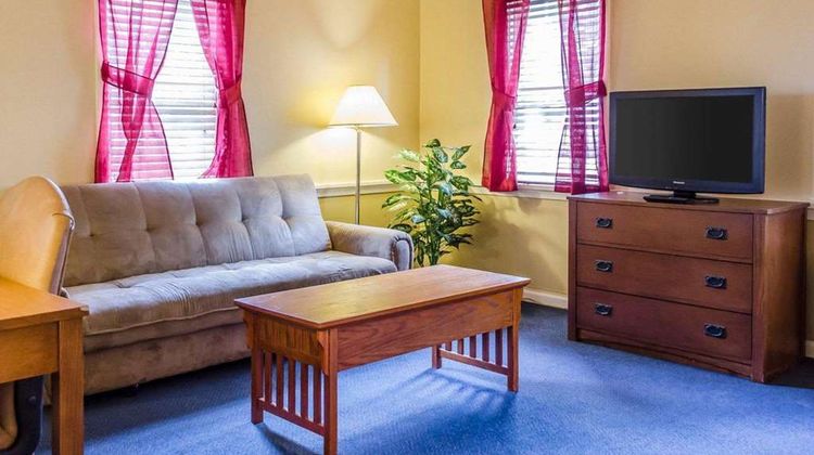 Clarion Inn-Historic Strasburg Inn Suite
