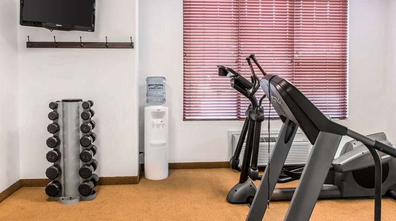 <b>Red Roof Inn & Suites Bloomsburg Mifflin Health</b>. Images powered by <a href="https://iceportal.shijigroup.com/" title="IcePortal" target="_blank">IcePortal</a>.