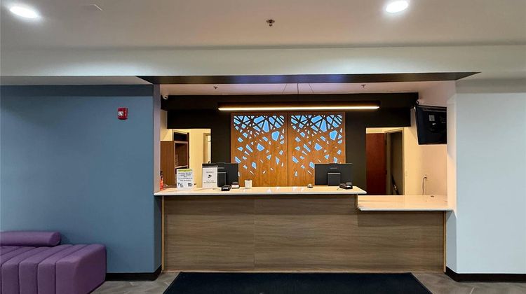 Red Roof Inn & Suites Bloomsburg Mifflin Lobby