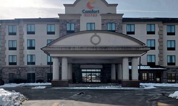 Comfort Suites
