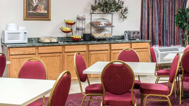<b>Econo Lodge Carlisle Restaurant</b>. Images powered by <a href="https://iceportal.shijigroup.com/" title="IcePortal" target="_blank">IcePortal</a>.