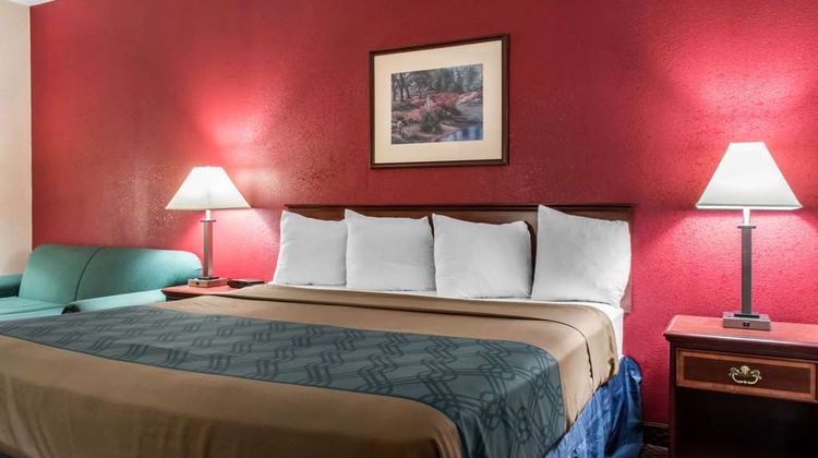 Econo Lodge Carlisle Room