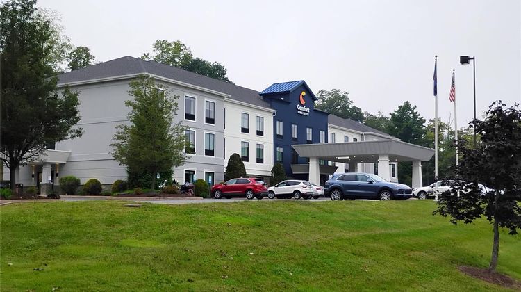 Comfort Inn and Suites Tunkhannock Exterior