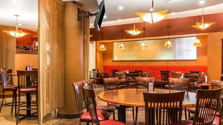 <b>Clarion Hotel Philadelphia Intl Airport Restaurant</b>. Images powered by <a href="https://iceportal.shijigroup.com/" title="IcePortal" target="_blank">IcePortal</a>.