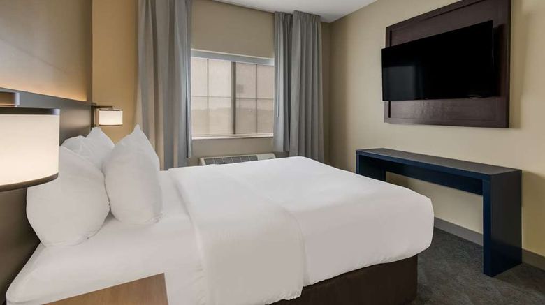 <b>Comfort Inn & Suites Barnesville Suite</b>. Images powered by <a href="https://iceportal.shijigroup.com/" title="IcePortal" target="_blank">IcePortal</a>.