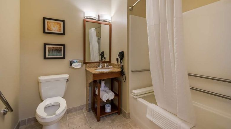 <b>Comfort Inn & Suites Barnesville Room</b>. Images powered by <a href="https://iceportal.shijigroup.com/" title="IcePortal" target="_blank">IcePortal</a>.