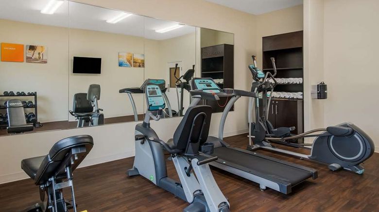 <b>Comfort Inn & Suites Barnesville Health</b>. Images powered by <a href="https://iceportal.shijigroup.com/" title="IcePortal" target="_blank">IcePortal</a>.