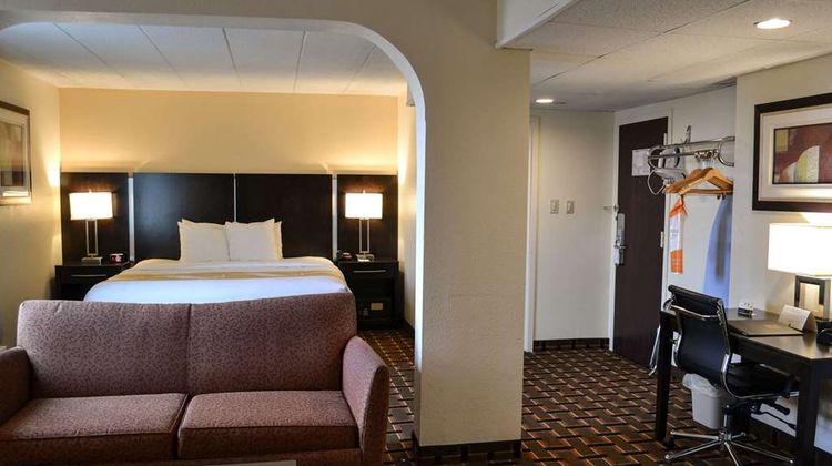 Comfort Inn Dunmore Scranton East Suite