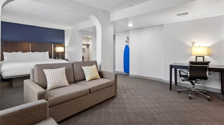 <b>Comfort Inn Dunmore Scranton East Suite</b>. Images powered by <a href="https://iceportal.shijigroup.com/" title="IcePortal" target="_blank">IcePortal</a>.