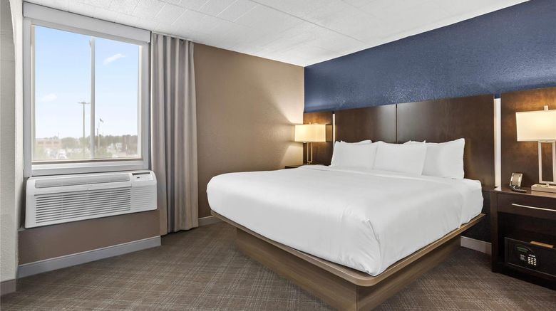 <b>Comfort Inn Dunmore Scranton East Suite</b>. Images powered by <a href="https://iceportal.shijigroup.com/" title="IcePortal" target="_blank">IcePortal</a>.