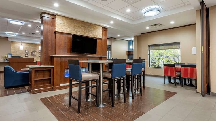 Comfort Inn & Suites Pittsburgh Restaurant