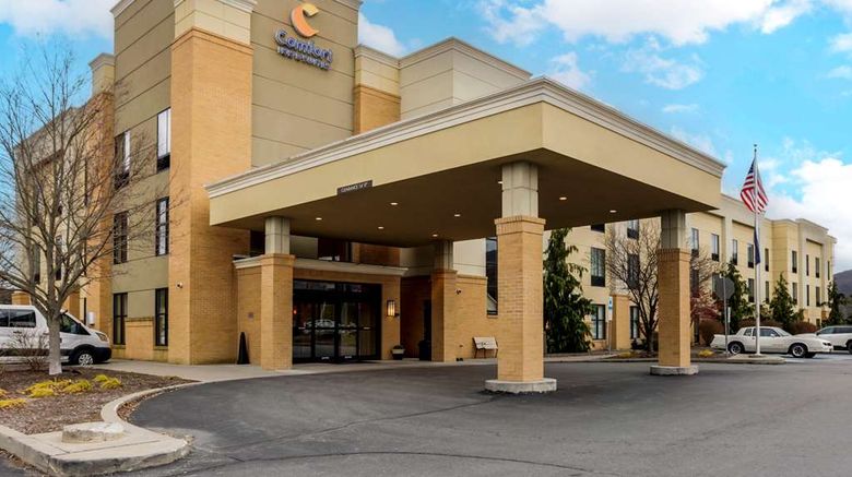 <b>Comfort Inn & Suites Sayre Exterior</b>. Images powered by <a href="https://iceportal.shijigroup.com/" title="IcePortal" target="_blank">IcePortal</a>.