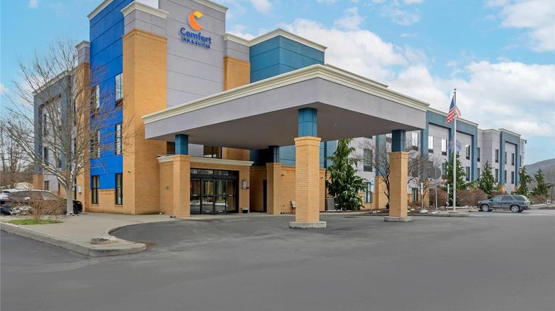 <b>Comfort Inn & Suites Sayre Exterior</b>. Images powered by <a href="https://iceportal.shijigroup.com/" title="IcePortal" target="_blank">IcePortal</a>.