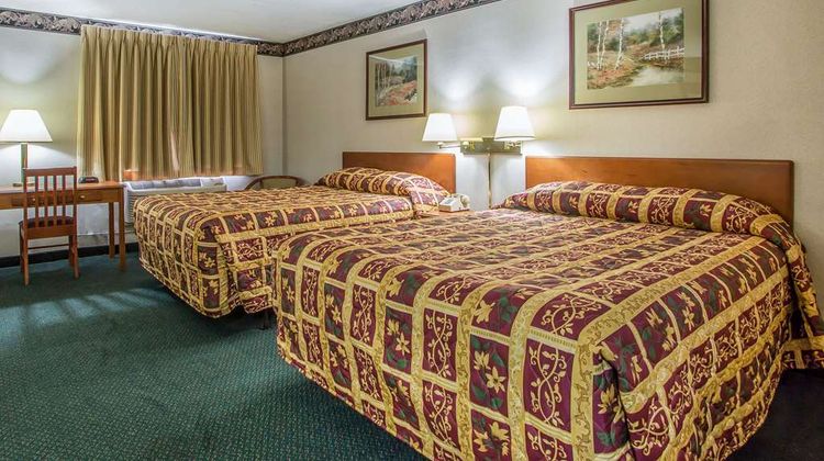 Rodeway Inn Bedford Room