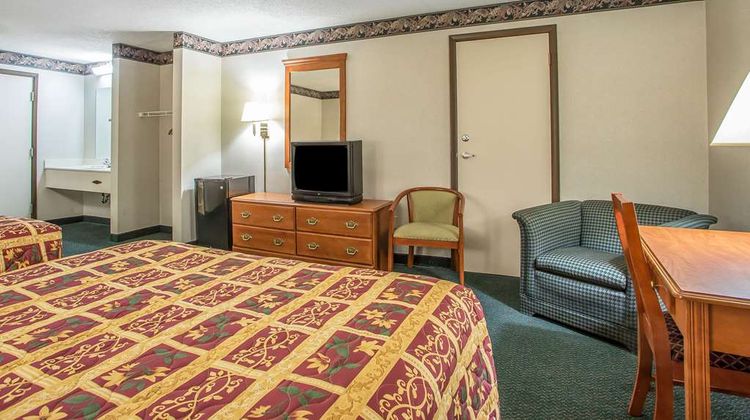 Rodeway Inn Bedford Room