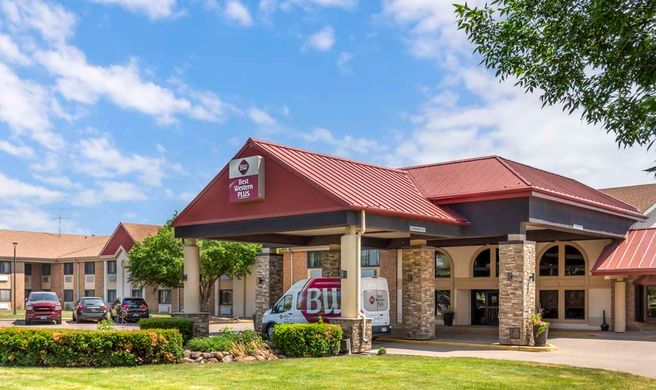 Best Western Plus Ramkota Hotel Exterior