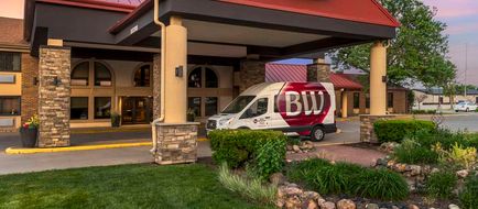 Best Western Plus Ramkota Hotel Exterior