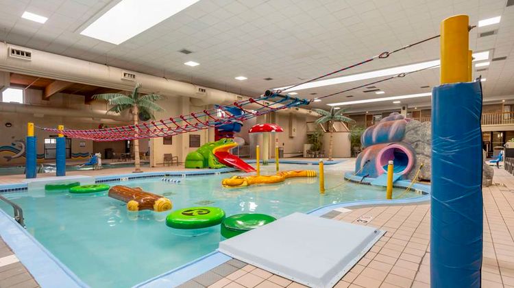 Best Western Plus Ramkota Hotel Pool