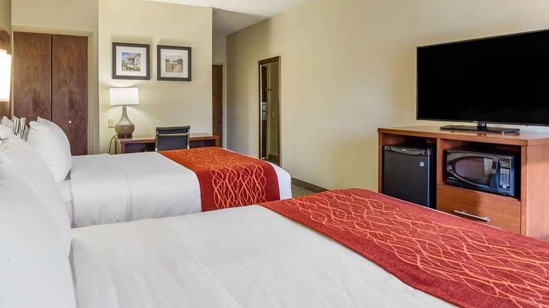 <b>Comfort Inn Lancaster - Rockvale Outlets Room</b>. Images powered by <a href="https://iceportal.shijigroup.com/" title="IcePortal" target="_blank">IcePortal</a>.