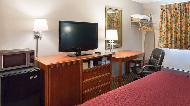 Rodeway Inn Room