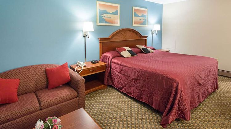 Rodeway Inn Room