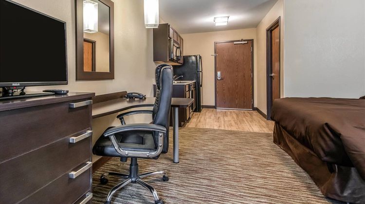 Suburban Studios Room
