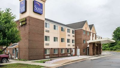 Sleep Inn & Suites Pittsburgh Airport