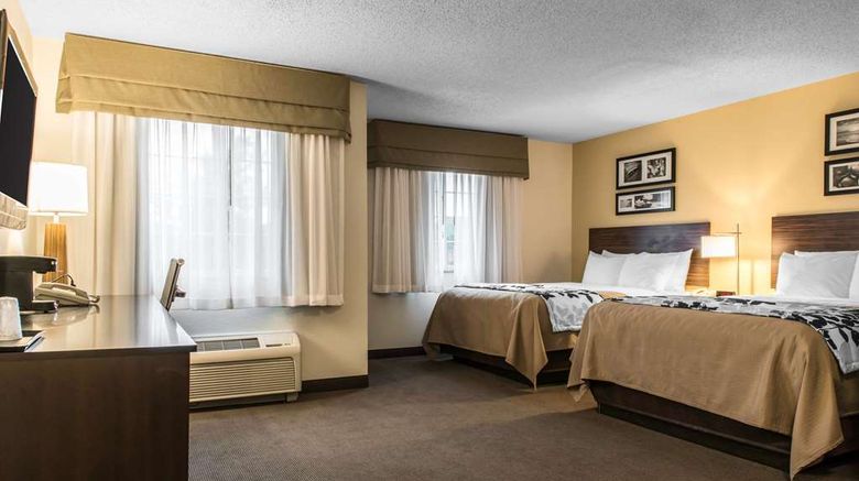 <b>Sleep Inn & Suites Pittsburgh Airport Room</b>. Images powered by <a href="https://iceportal.shijigroup.com/" title="IcePortal" target="_blank">IcePortal</a>.