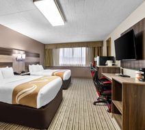 Quality Inn & Suites Altoona Room