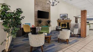 Quality Inn & Suites Altoona