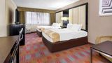 Quality Inn & Suites Altoona Suite