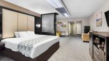 Quality Inn & Suites Altoona Suite
