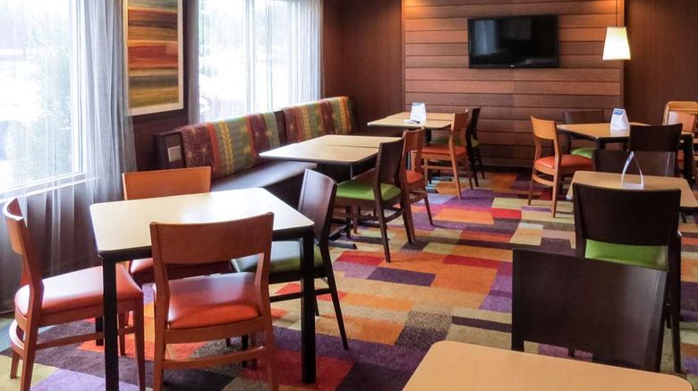 <b>Quality Inn Cranberry Township Restaurant</b>. Images powered by <a href="https://iceportal.shijigroup.com/" title="IcePortal" target="_blank">IcePortal</a>.