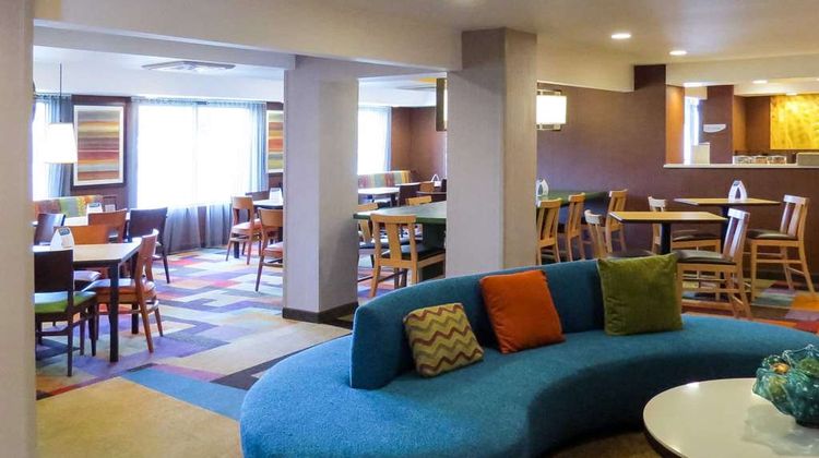 Quality Inn Cranberry Township Lobby
