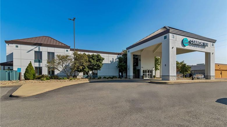<b>Clarion Inn Pittsburgh-Cranberry Exterior</b>. Images powered by <a href="https://iceportal.shijigroup.com/" title="IcePortal" target="_blank">IcePortal</a>.