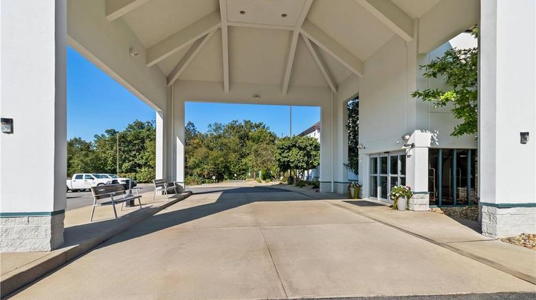 <b>Clarion Inn Pittsburgh-Cranberry Exterior</b>. Images powered by <a href="https://iceportal.shijigroup.com/" title="IcePortal" target="_blank">IcePortal</a>.