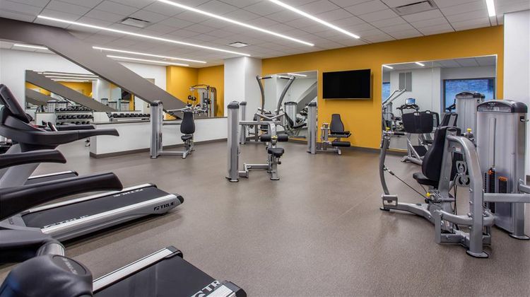 Cambria Hotel Downtown-Center City Health