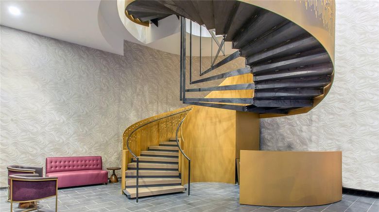 <b>Cambria Hotel Downtown-Center City Lobby</b>. Images powered by <a href="https://iceportal.shijigroup.com/" title="IcePortal" target="_blank">IcePortal</a>.