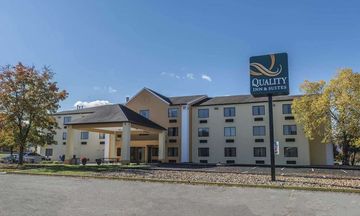 Quality Inn & Suites Pittsburgh
