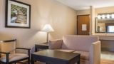 Quality Inn & Suites Pittsburgh Suite