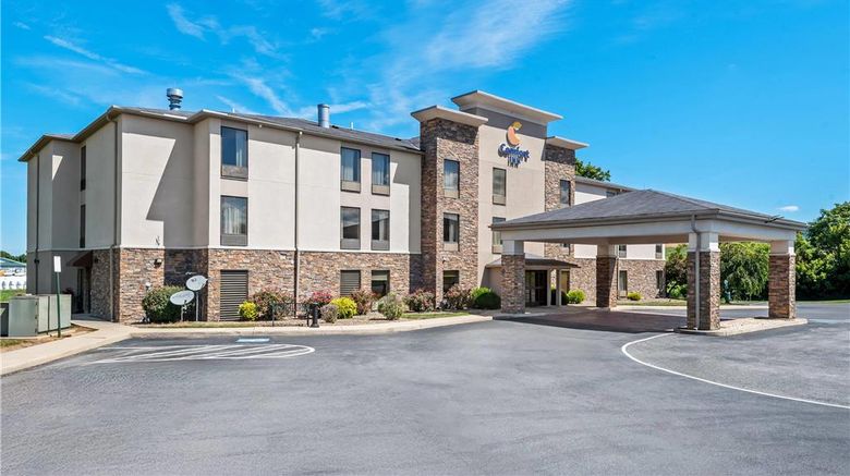 Comfort Inn Chambersburg Exterior. Images powered by <a href="https://iceportal.shijigroup.com" target="_blank" rel="noopener">Ice Portal</a>.