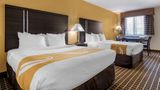 <b>Quality Inn & Suites Warren Room</b>. Images powered by <a href="https://iceportal.shijigroup.com/" title="IcePortal" target="_blank">IcePortal</a>.