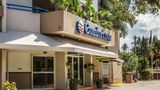<b>Comfort Inn And Suites Levittown Exterior</b>. Images powered by <a href="https://iceportal.shijigroup.com/" title="IcePortal" target="_blank">IcePortal</a>.