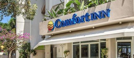 Comfort Inn And Suites Levittown Exterior