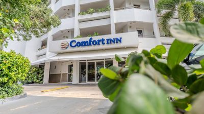 Comfort Inn And Suites Levittown